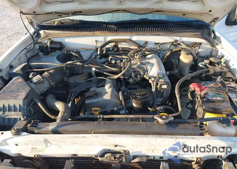 1999 Toyota Tacoma Prerunner z USA, uszkodzony, nr VIN 4TASM92N5XZ568787